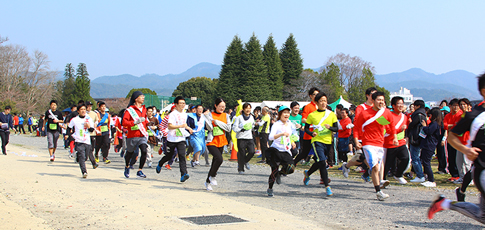 職域対抗駅伝大会の様子