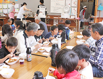 大塚らくわ食堂