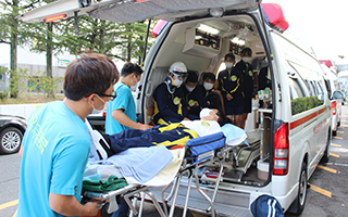 中学生の「生き方探求・チャレンジ体験」（京都市立音羽中学校）
