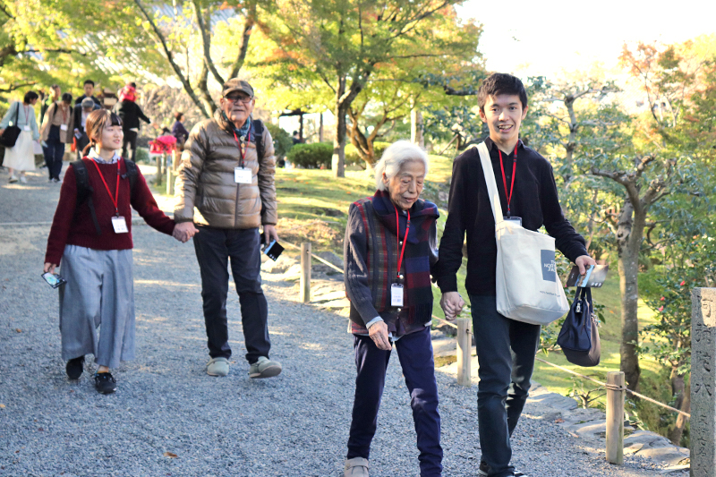 洛和会ヘルスケアシステムは「医療」「介護」「健康・保育」「教育・研究」の総合ネットワークです。企画レポート サービス付き高齢者向け住宅「洛和ホームライフ音羽」の入居者と京都橘大学の学生が京都・宇治を散策 ツアーマップツアー先紹介ツアーレポートフォトギャラリー